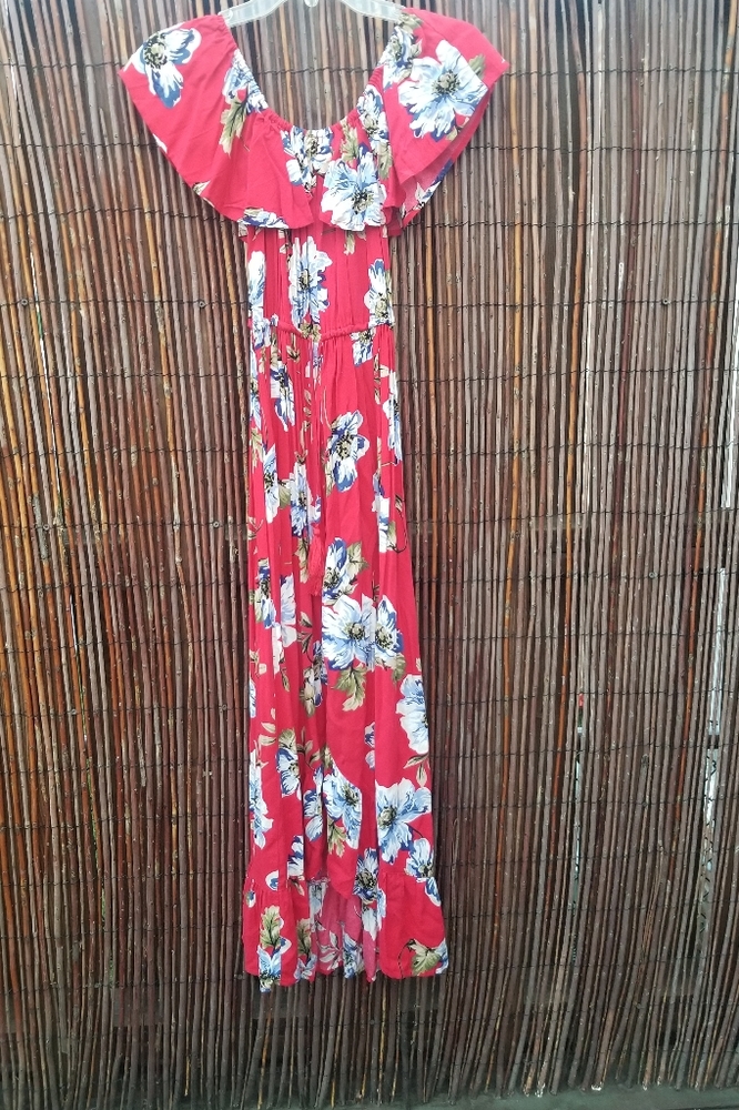 Red floral maxi dress - Picture 5 of 16